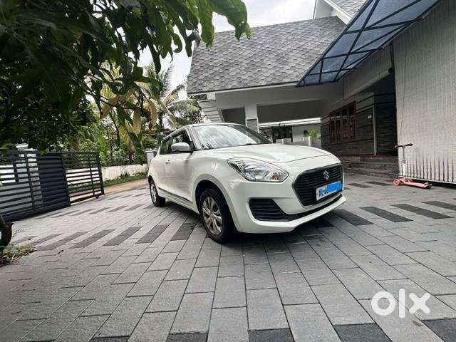Maruti Suzuki Swift 2018 Petrol 89000 Km Driven