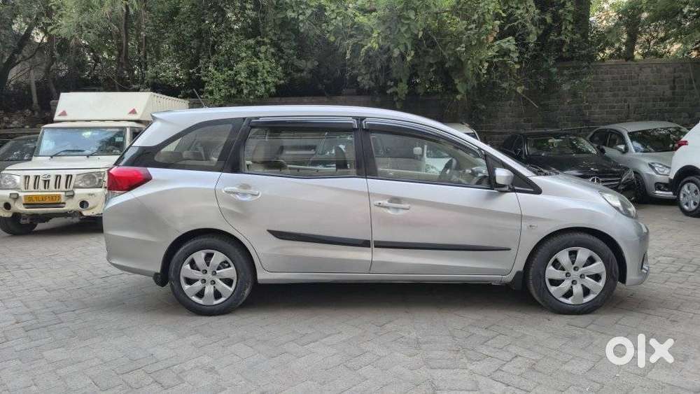 Honda Mobilio 1.5 S I-vtec Mt, 2016, Petrol