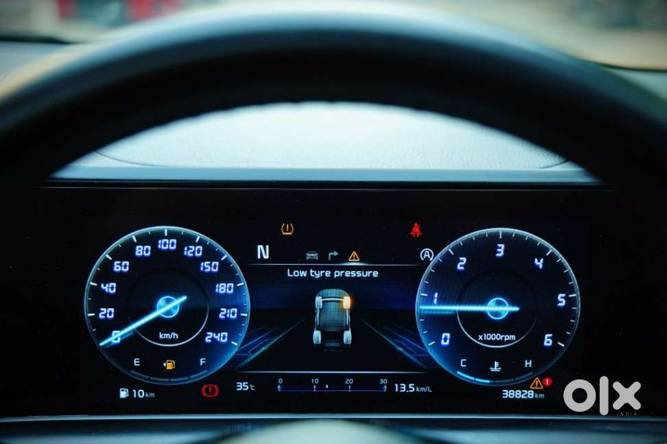 Kia Seltos 1.5 Htx+ Mt Dual Tone Imt, 2023, Diesel
