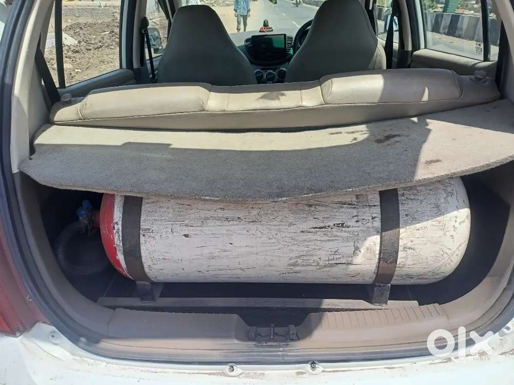 Hyundai I10 2011 Cng & Petrol 86000 Km Driven