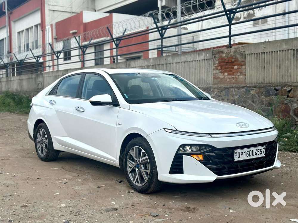 Hyundai Verna 1.5 Sx Ivt, 2024, Petrol