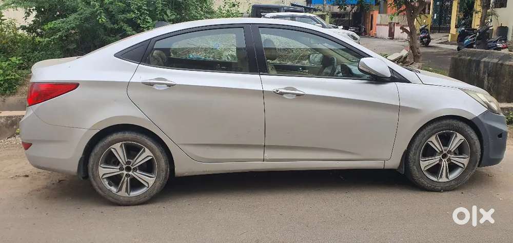 Hyundai New Verna 2011,6 Gear,,top Model,4th Owner, All Papers, Curren