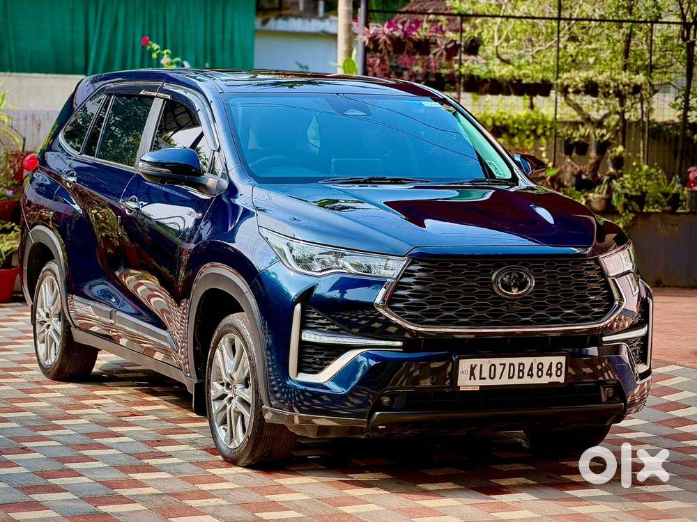 Toyota Innova Hycross 2.0 Zx (o) Hybrid 7 Str, 2023, Petrol