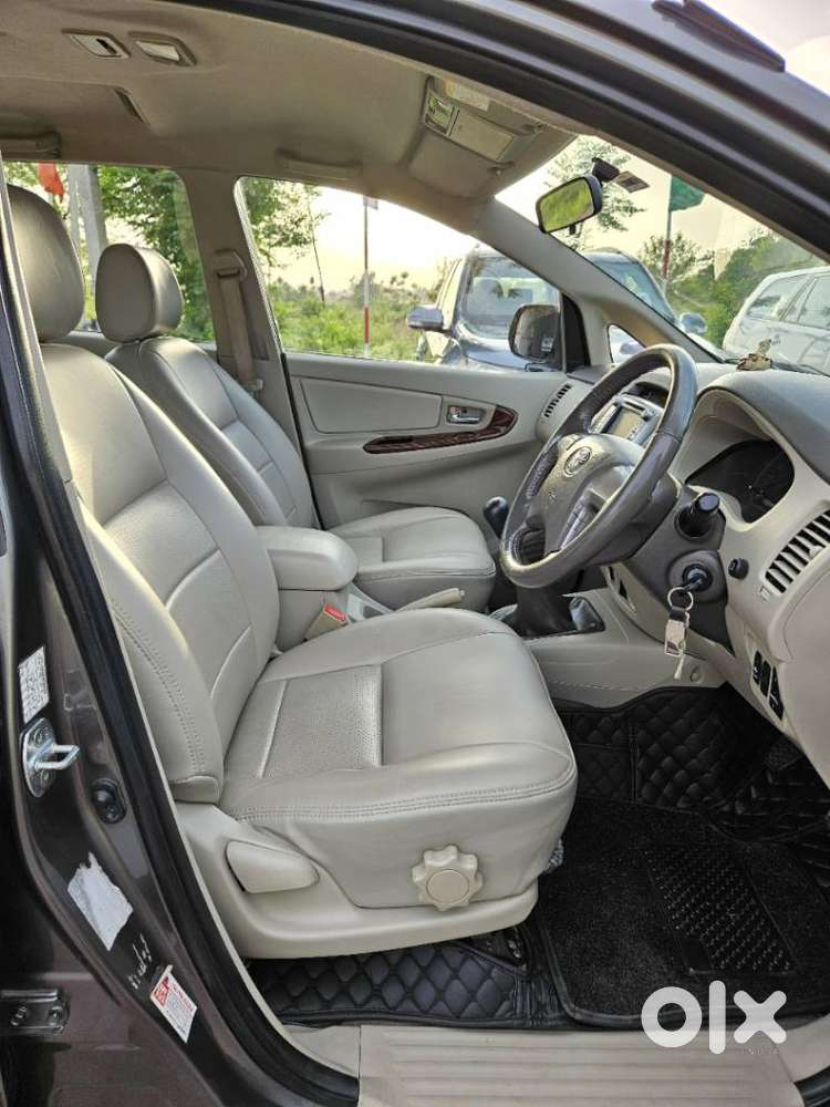Toyota Innova 2.5 Vx 7 Str, 2014, Diesel