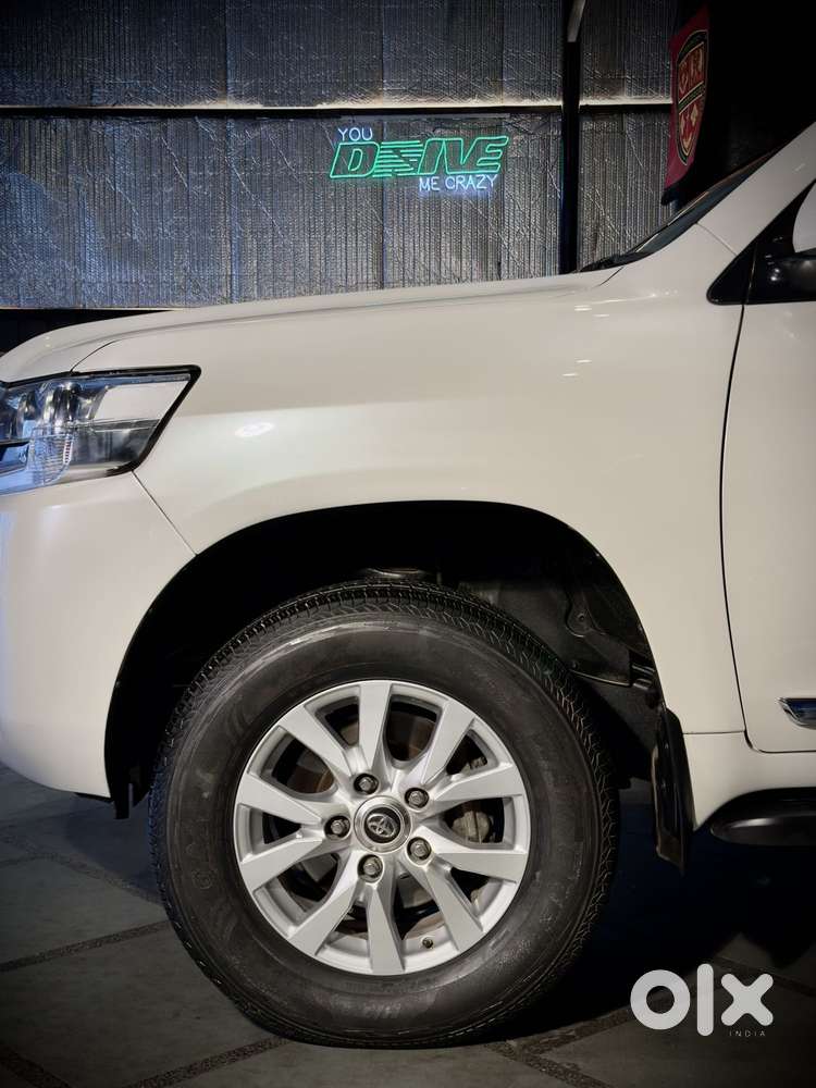 Toyota Land Cruiser [2015-2020] 4.5 Vx Lc 200, 2018, Diesel