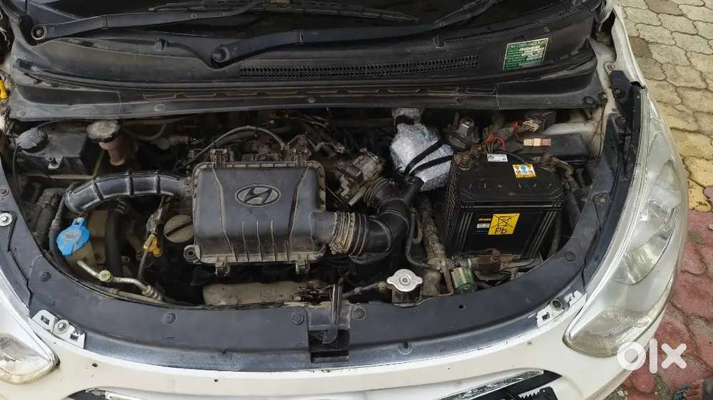 Hyundai I10 Sportz 2015 Variant