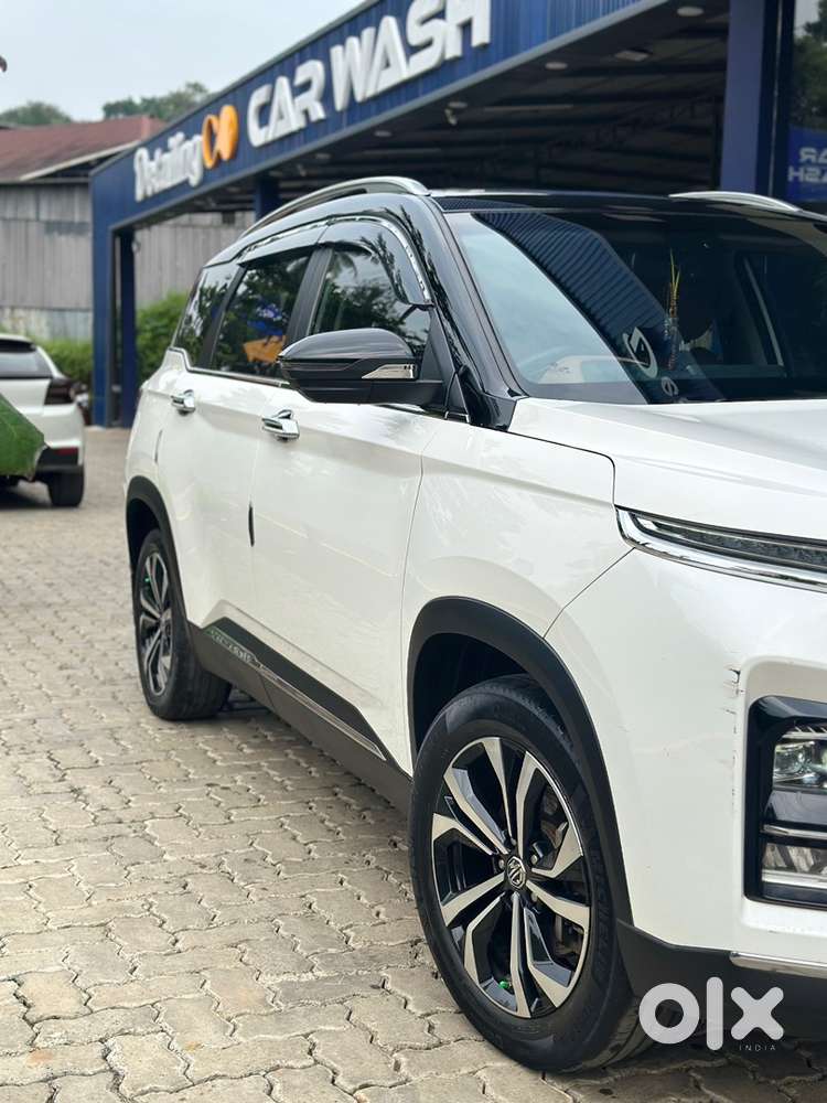 Mg Hector Plus 2024 Petrol Well Maintained