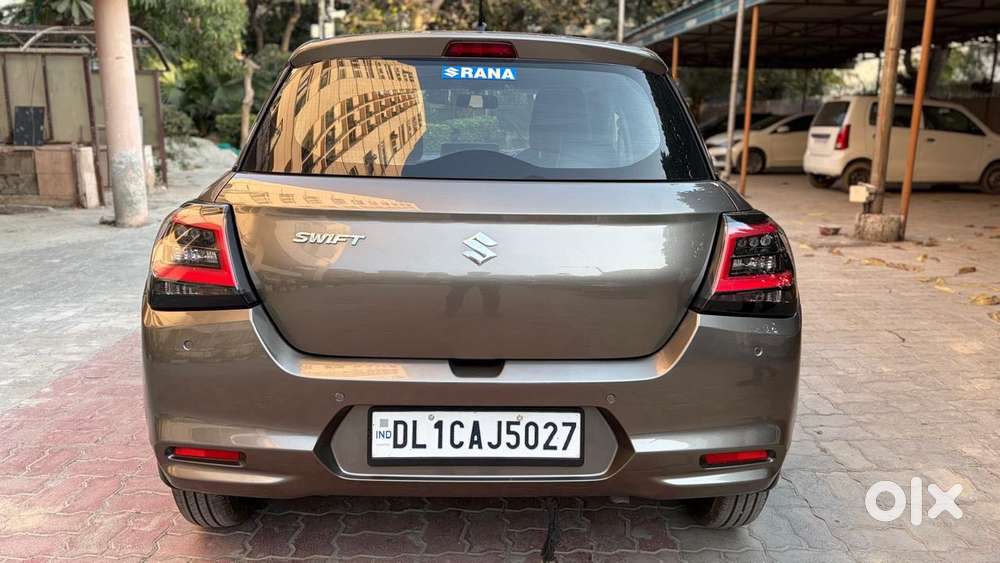 Maruti Suzuki Swift Vxi + Manual, 2025, Petrol