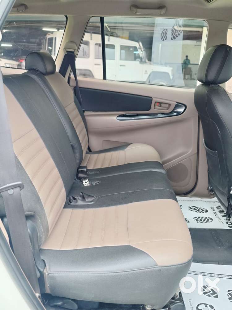 Toyota Innova 2.5 G (diesel) 8 Seater, 2016, Diesel