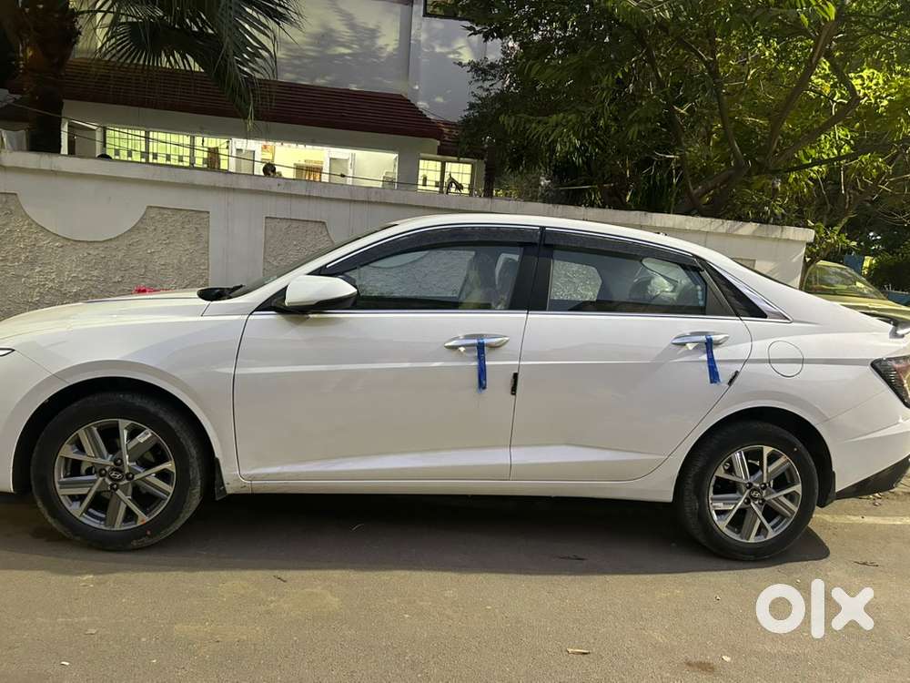Hyundai Verna 1.5 Petrol 2026
