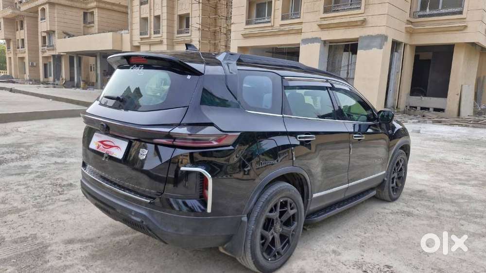 Tata Safari Accomplished X Plus 7 Str Dark Edition At, 2025, Diesel