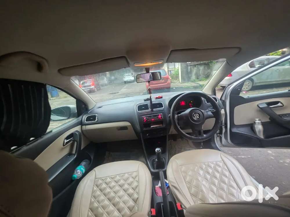 Volkswagen Polo 2011 Petrol 75000 Km Driven