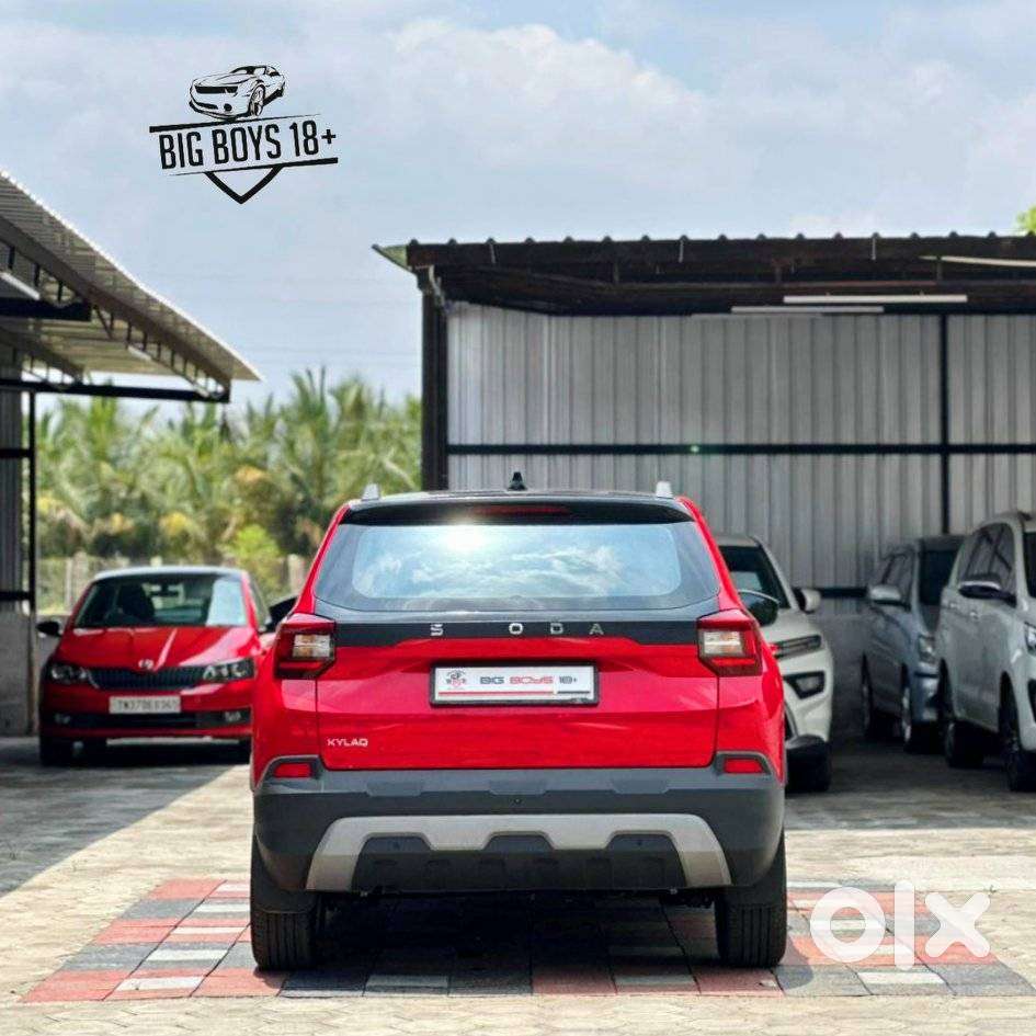 Skoda Kylaq Signature, 2025, Petrol