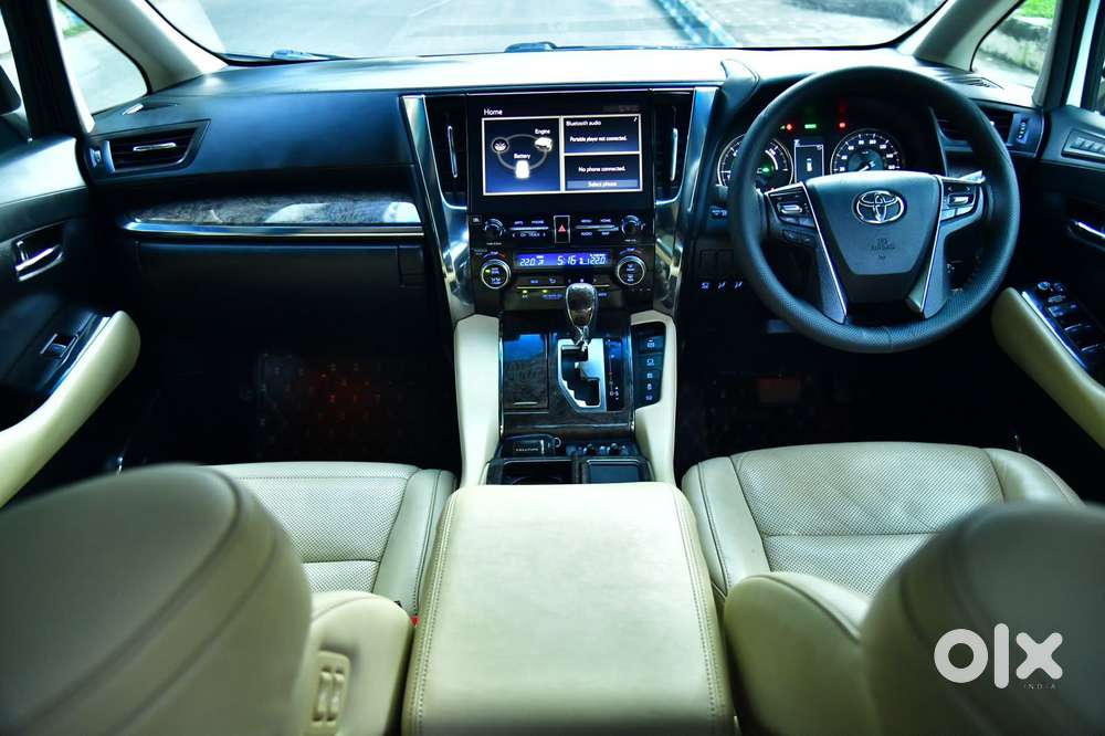 Toyota Vellfire Vip – Executive Lounge, 2022, Petrol