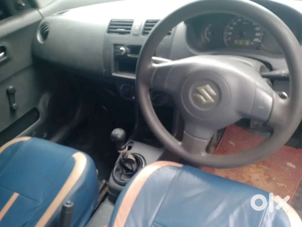 Good Condition Showroom Service New Paper