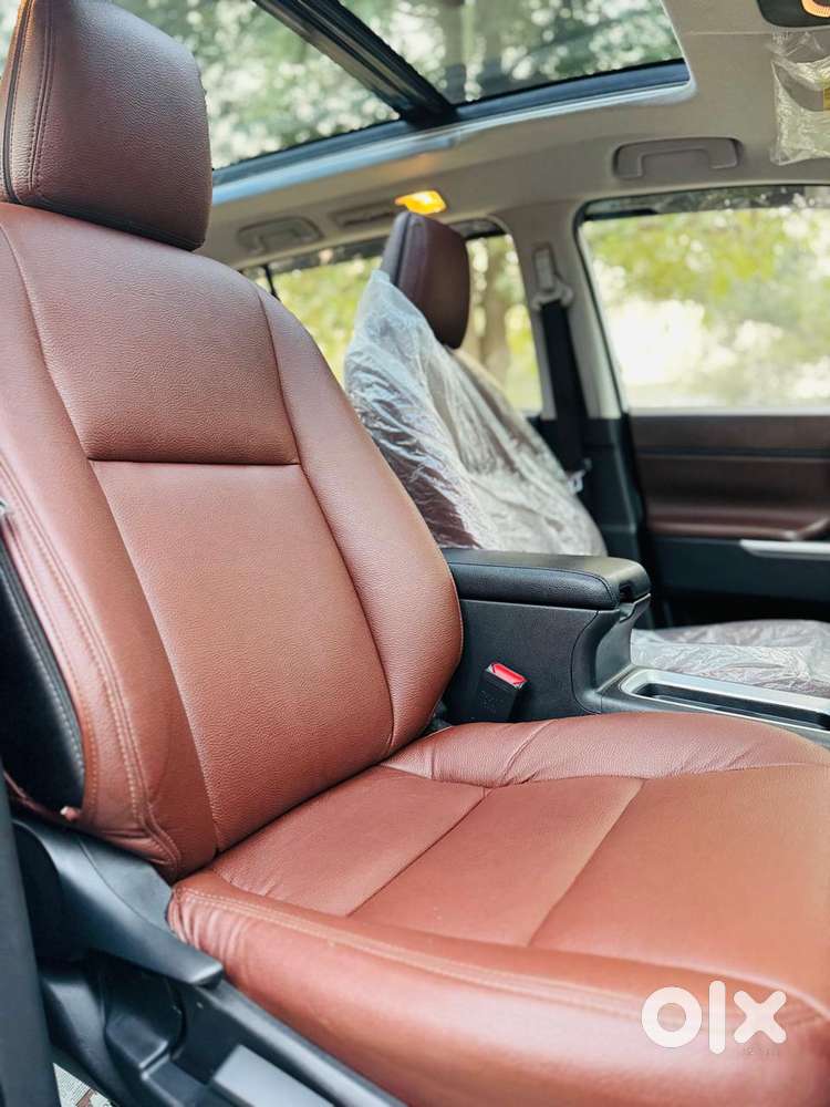 Toyota Innova Hycross 2.0 Vx (o) Hybrid 7 Str, 2024, Petrol