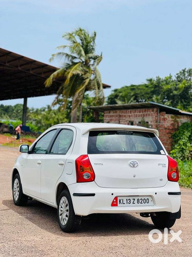 Toyota Etios Liva V, 2013, Petrol
