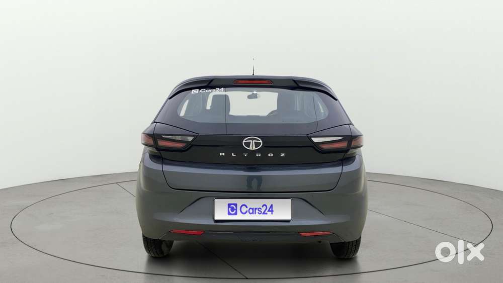 Tata Altroz 1.2 Xe, 2020, Petrol