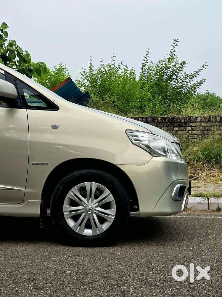 Toyota Innova 2.5 Gx 7 Seater Bs Iv, 2015, Diesel