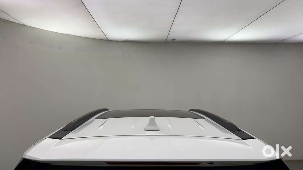 Mahindra Xuv700 2.2 Ax 5 Diesel At 7 Str, 2023, Diesel