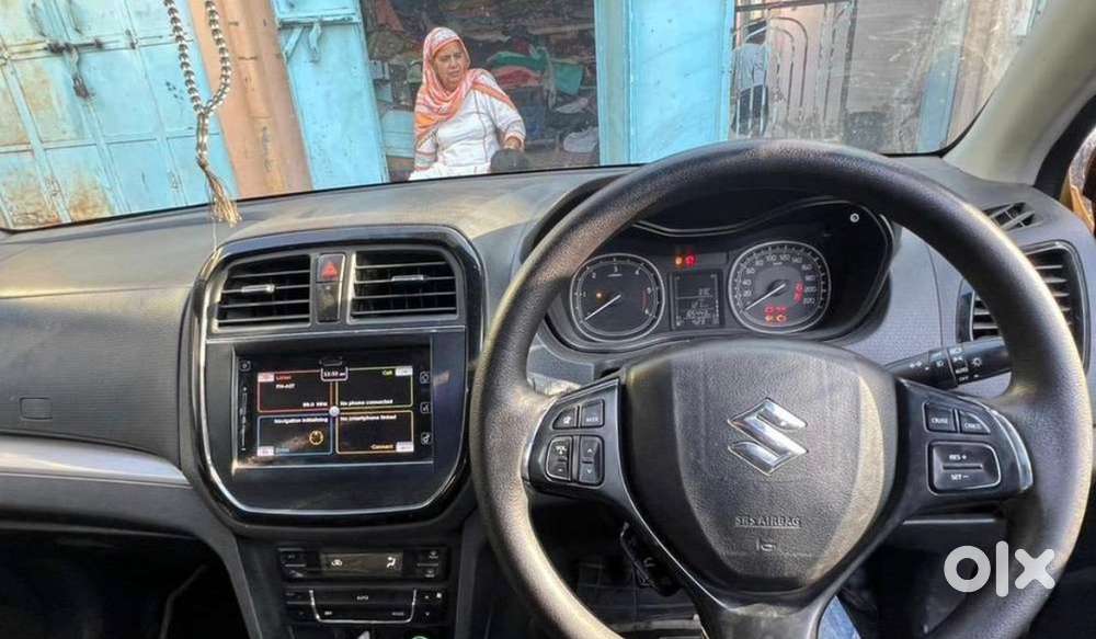 2017 Maruti Suzuki Brezza Zdi+ Dual Tone