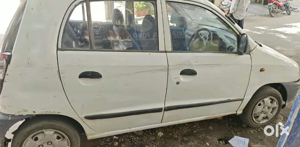 Hyundai Santro Petrol Car