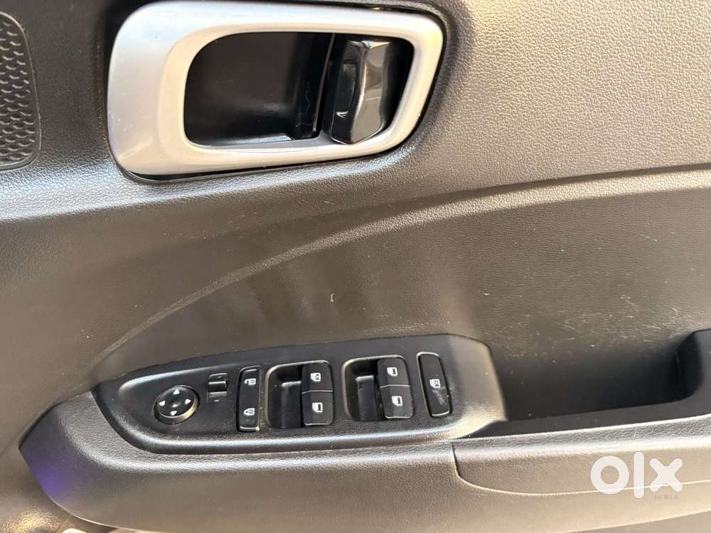 Hyundai Venue S 1.2 Petrol, 2021, Petrol