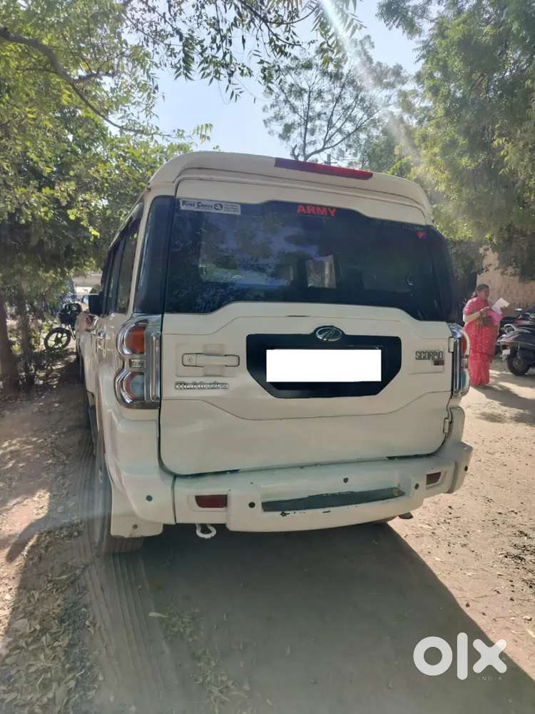 Mahindra Scorpio 2015 Diesel 100000 Km Driven
