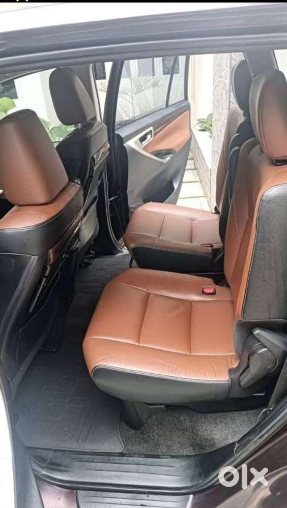 Toyota Innova Crysta 2016