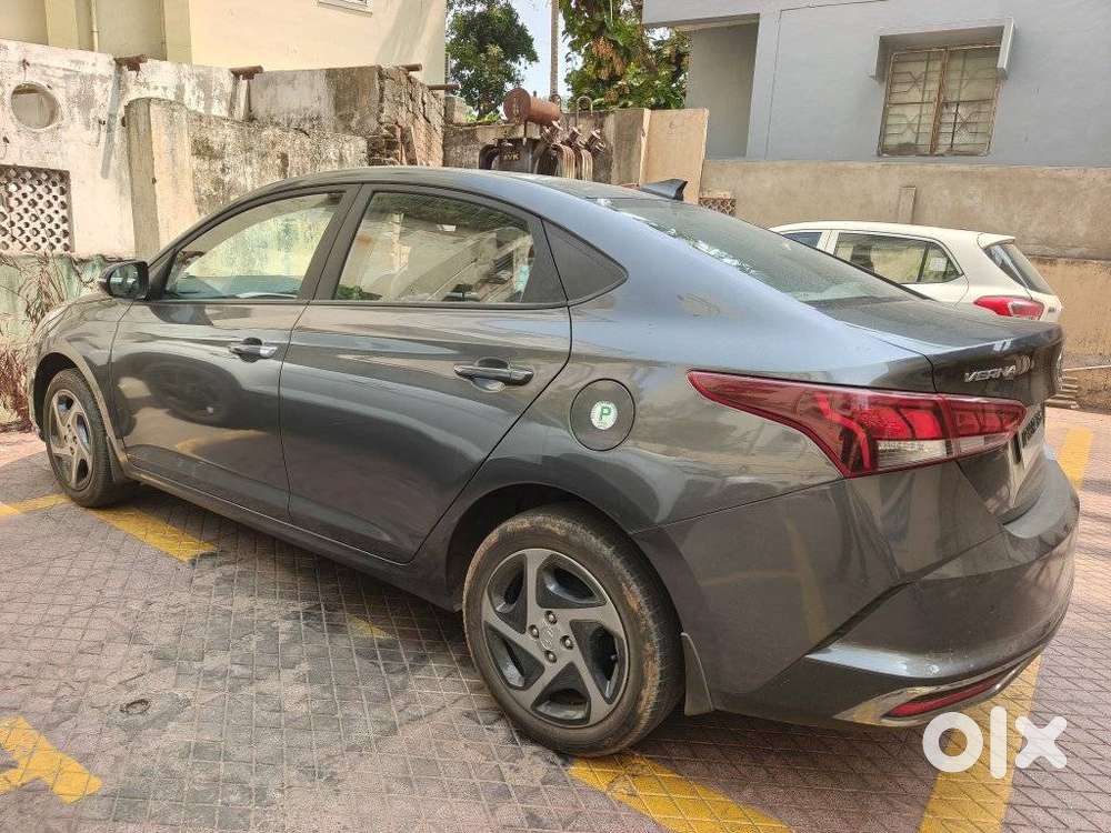 Hyundai Verna 1.5 Mpi Mt Sx (o), 2022, Petrol
