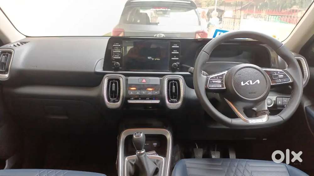 Kia Sonet 2024 Petrol 6000 Km Driven For Sale