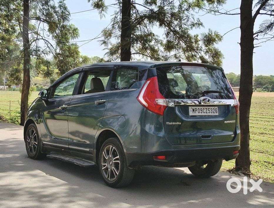 Mahindra Marazzo M8, 2018, Diesel