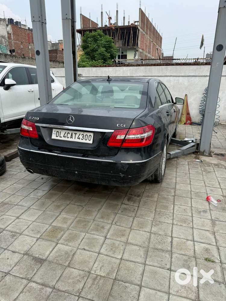 Mercedes-benz E-class 2012 Petrol 110000 Km Driven