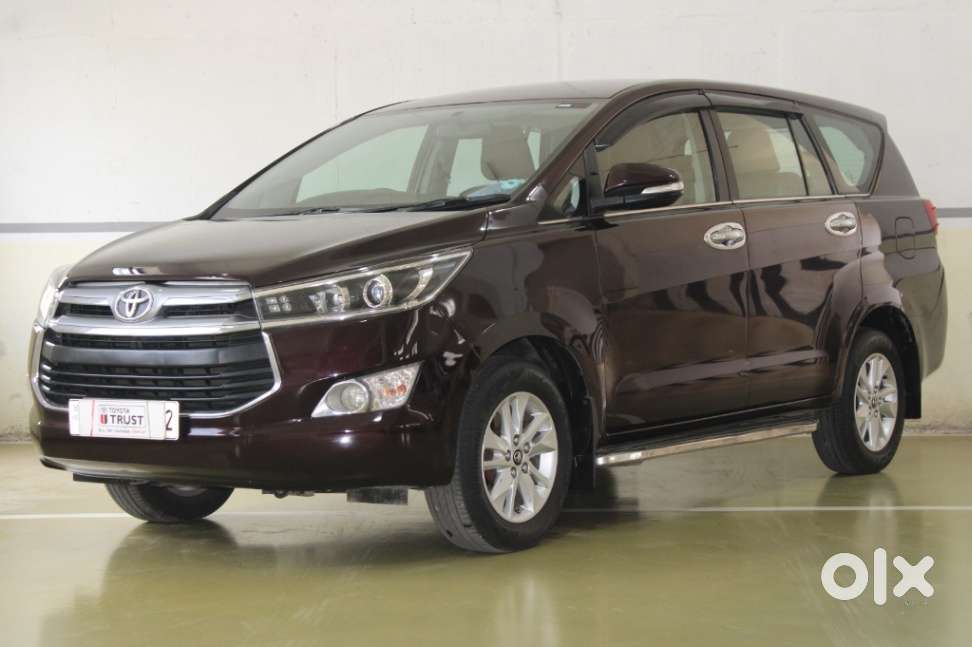 Toyota Innova Crysta 2.4 V, 2016, Diesel