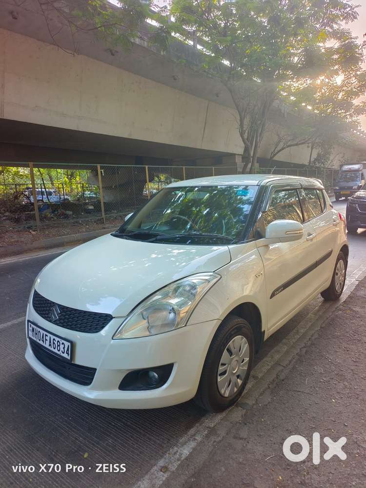 Maruti Suzuki Swift Vxi + Manual, 2012, Cng & Hybrids