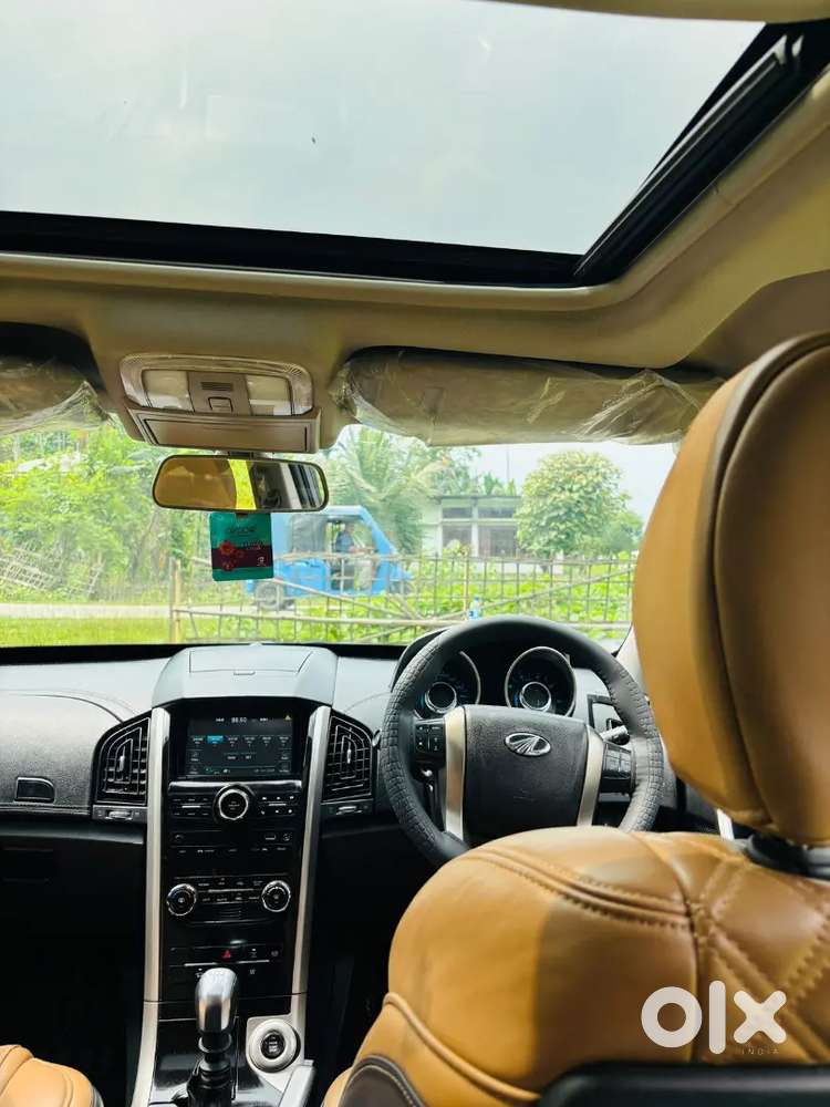 Mahindra Xuv500 W11 Top Model 2019 Diesel Well Maintained Car.