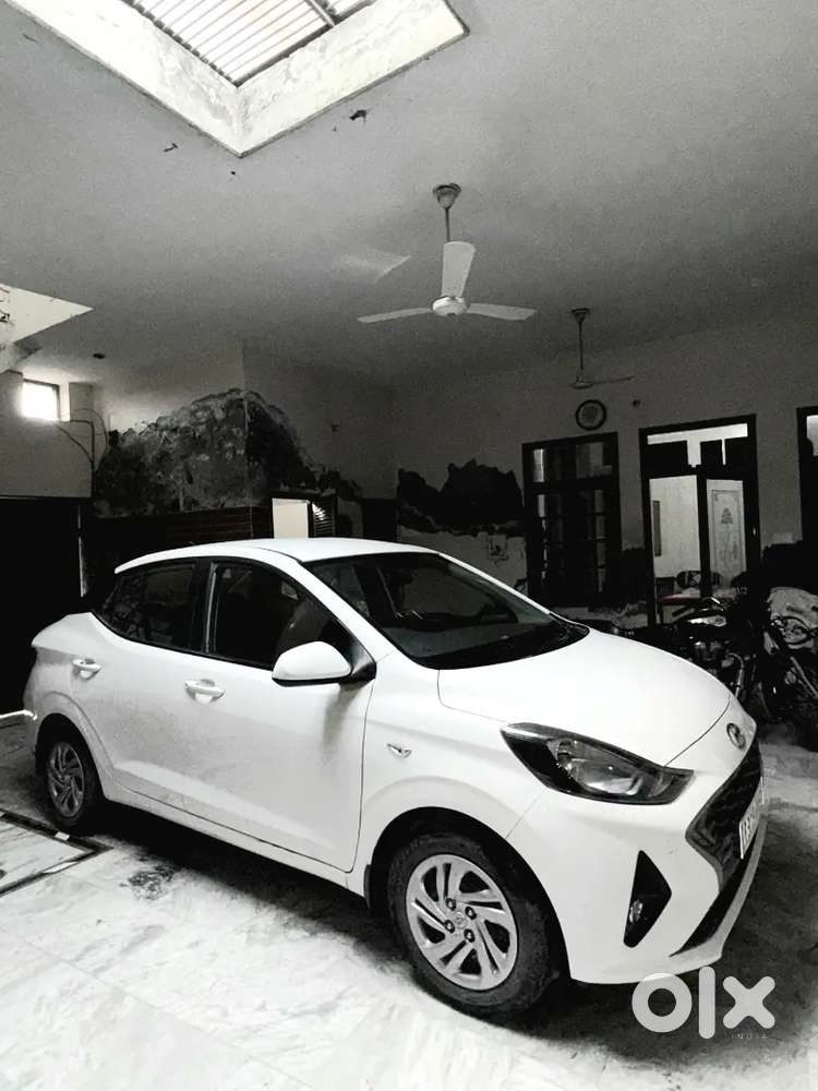 Diesel Car Aura First Owner