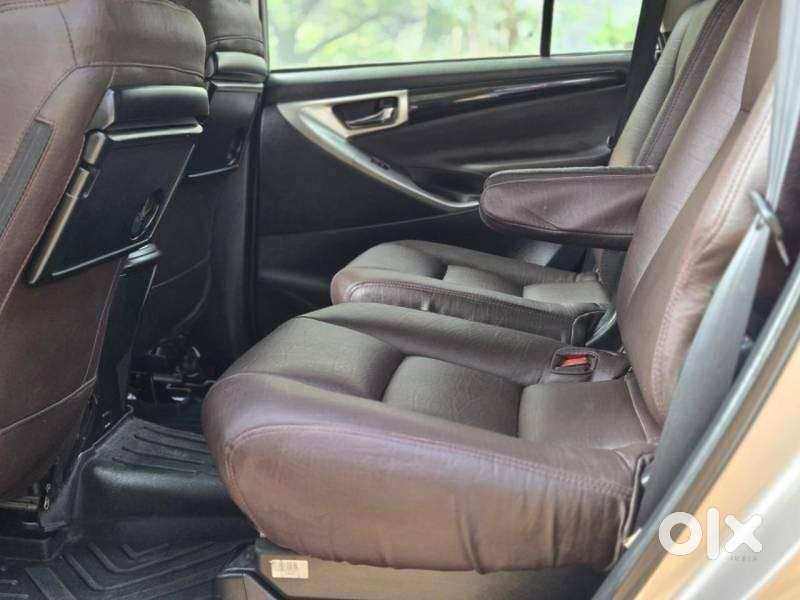 Toyota Innova Crysta