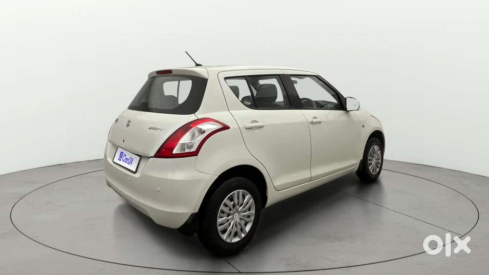 Maruti Suzuki Swift 1.2 Lxi (o), 2017, Petrol