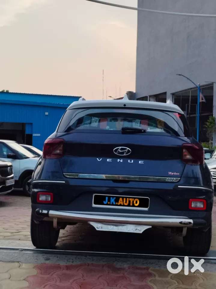 Hyundai Venue Sx (o) Mt 1.0 Turbo Dual Tone, 2020, Petrol