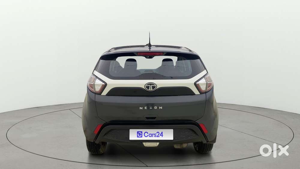 Tata Nexon 1.2 Revotron Xm, 2018, Cng & Hybrids