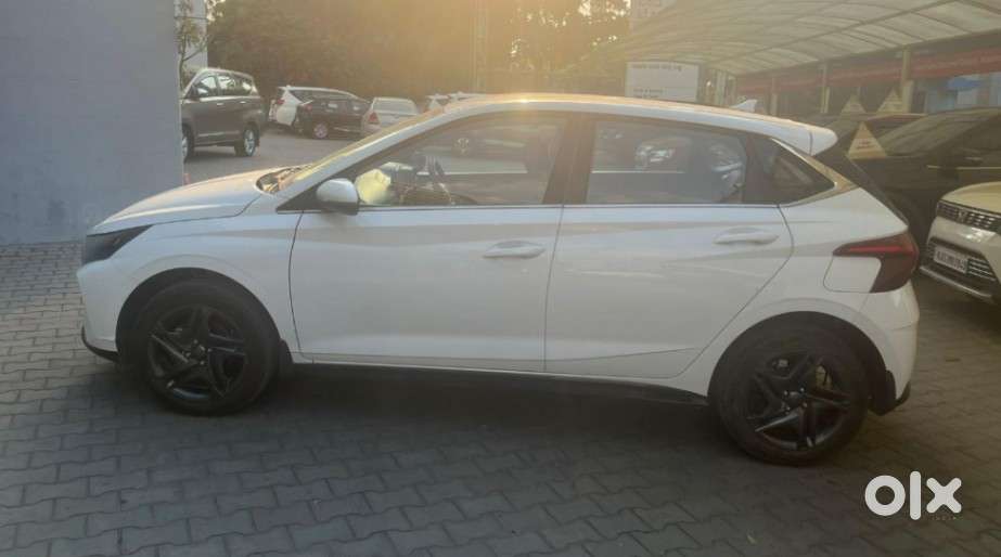 Hyundai I20 Sportz Plus Cvt, 2022, Petrol