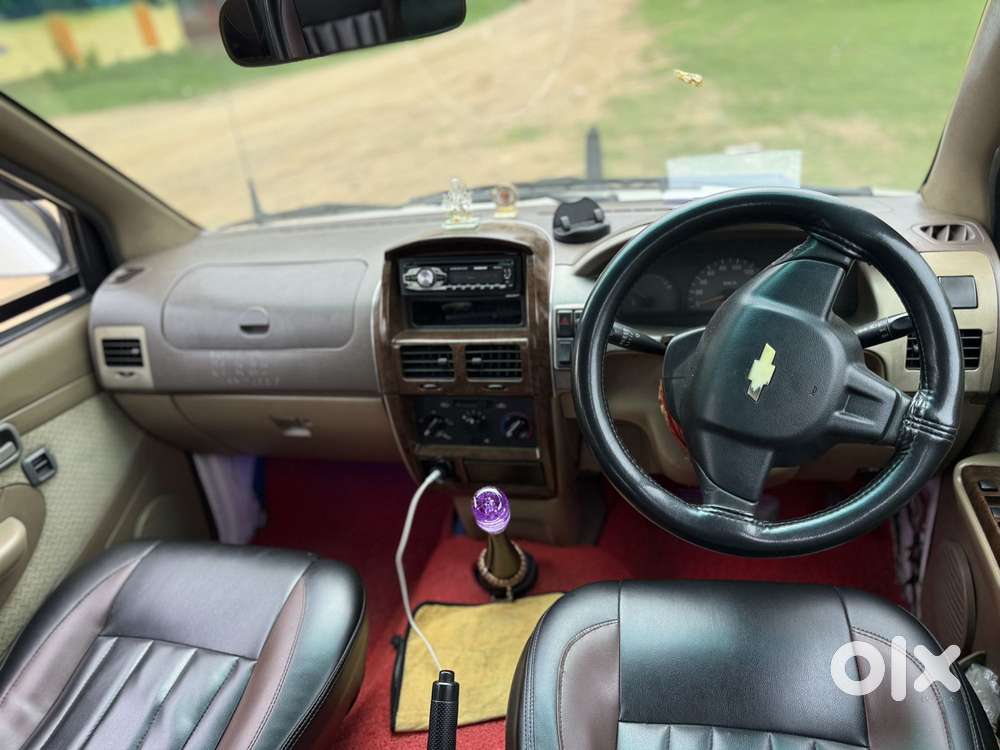 Chevrolet Tavera Neo Ls B3 - 7 Seats Bsiii, 2010, Diesel