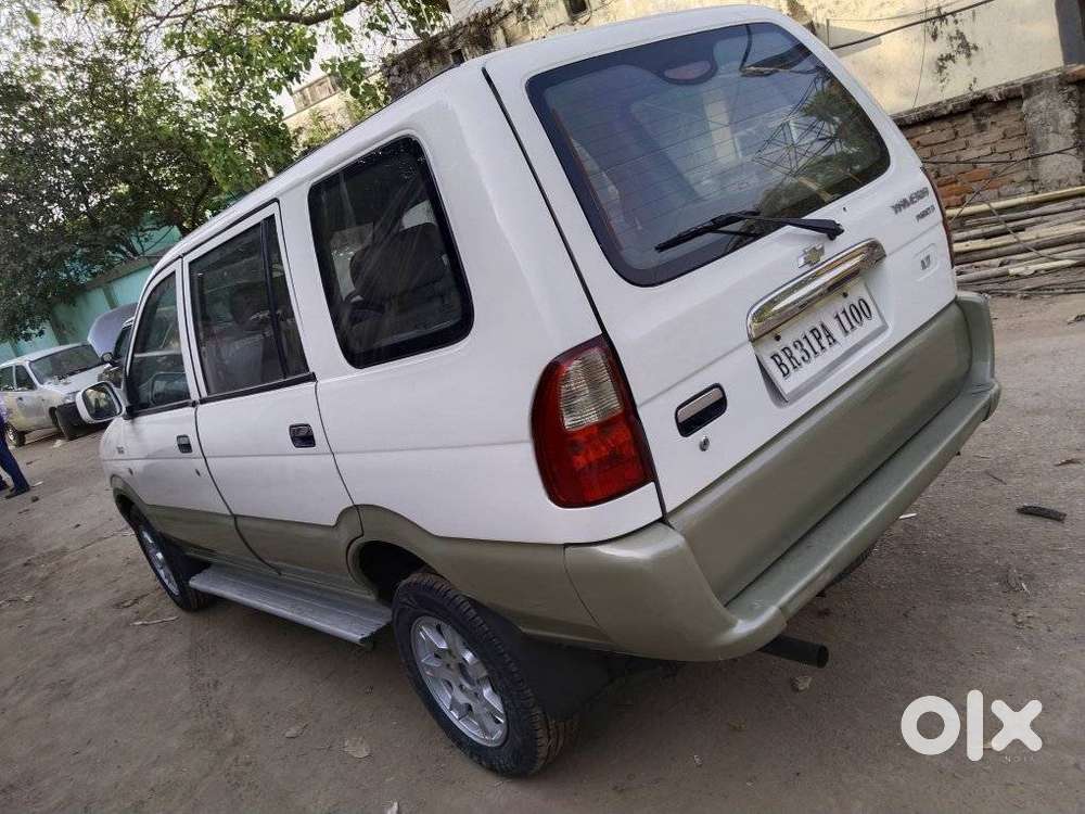 Chevrolet Tavera Neo 3 Lt- 8 Str Bs-iii, 2015, Petrol