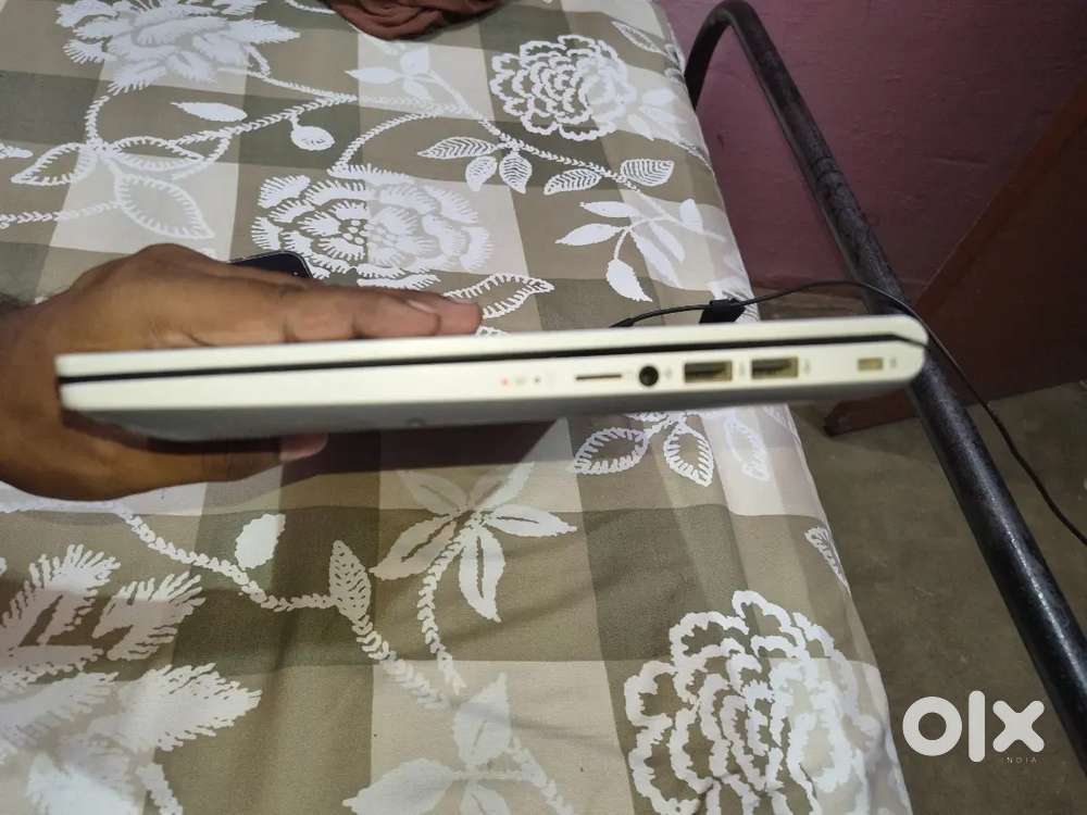 VIVOBOOK ASUS LAPTOP