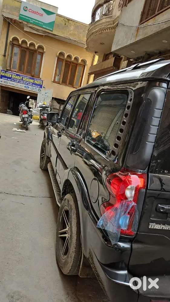 Mahindra Scorpio S8 7 2017