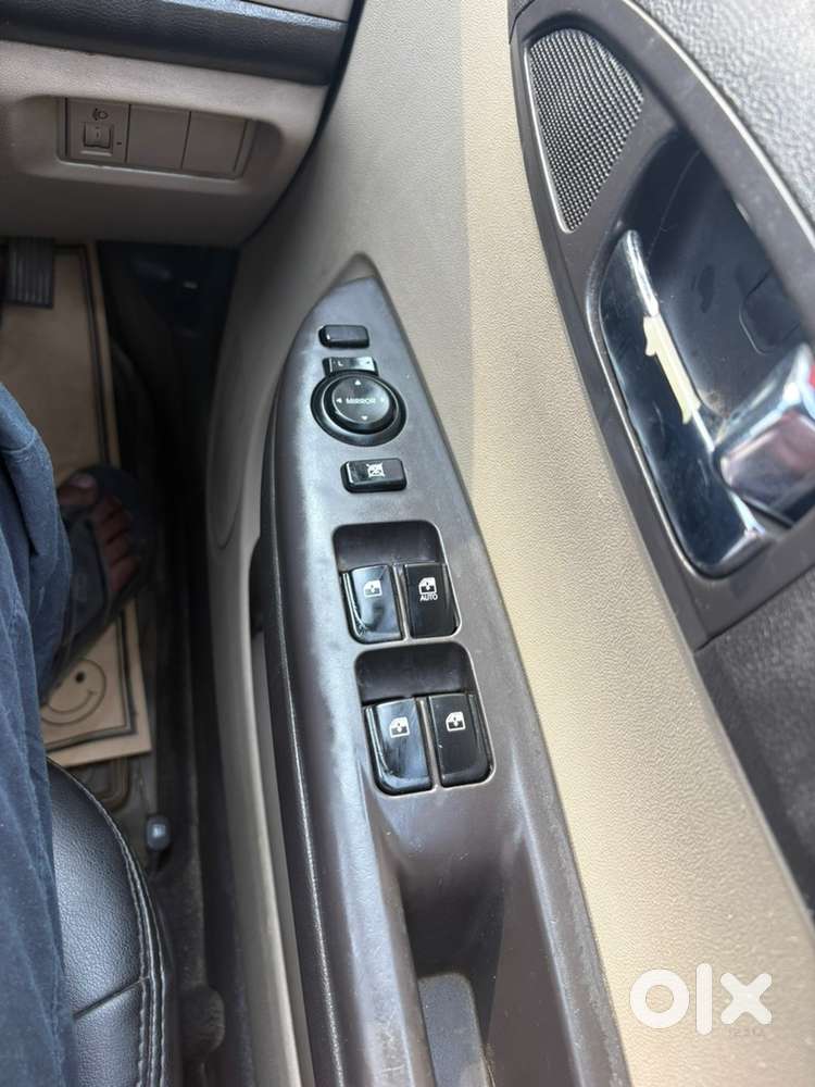 Hyundai Car Manual 2012