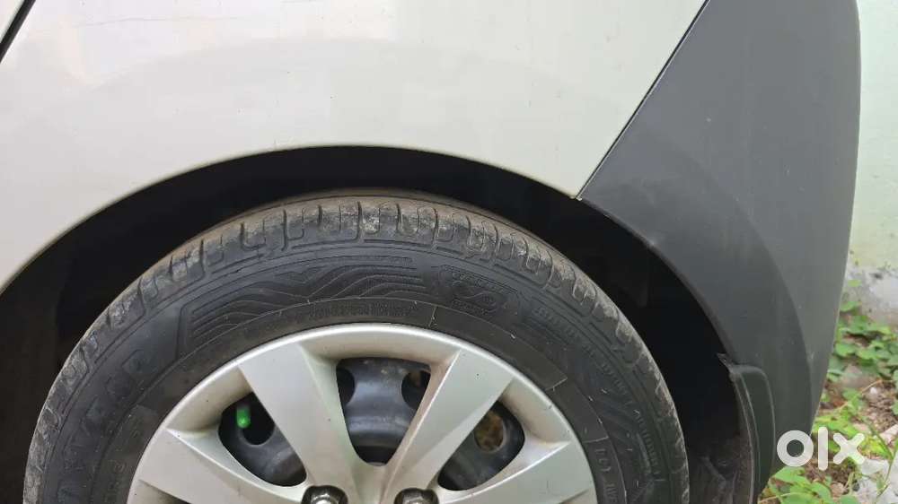 Hyundai Eon Sportz 2011
