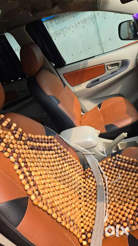 Toyota Innova 7 Str 2010