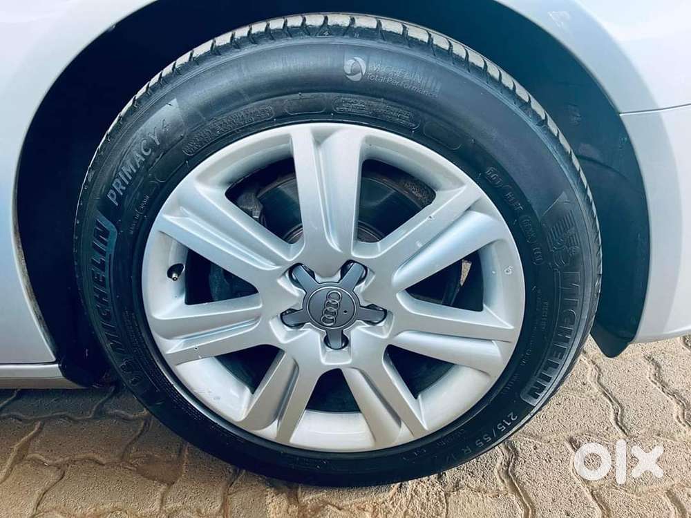 Audi A4 2.0 Tdi Premium With Sunroof, 2011, Diesel